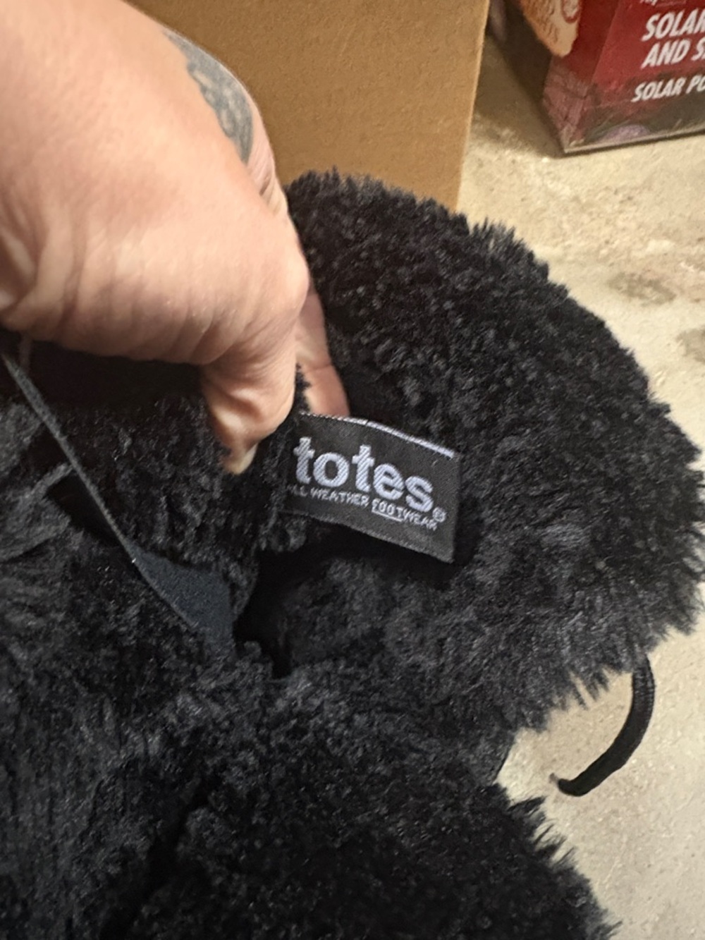 totes Black Quilted Faux-Fur Lined Winter Boots - Picture 2 of 4